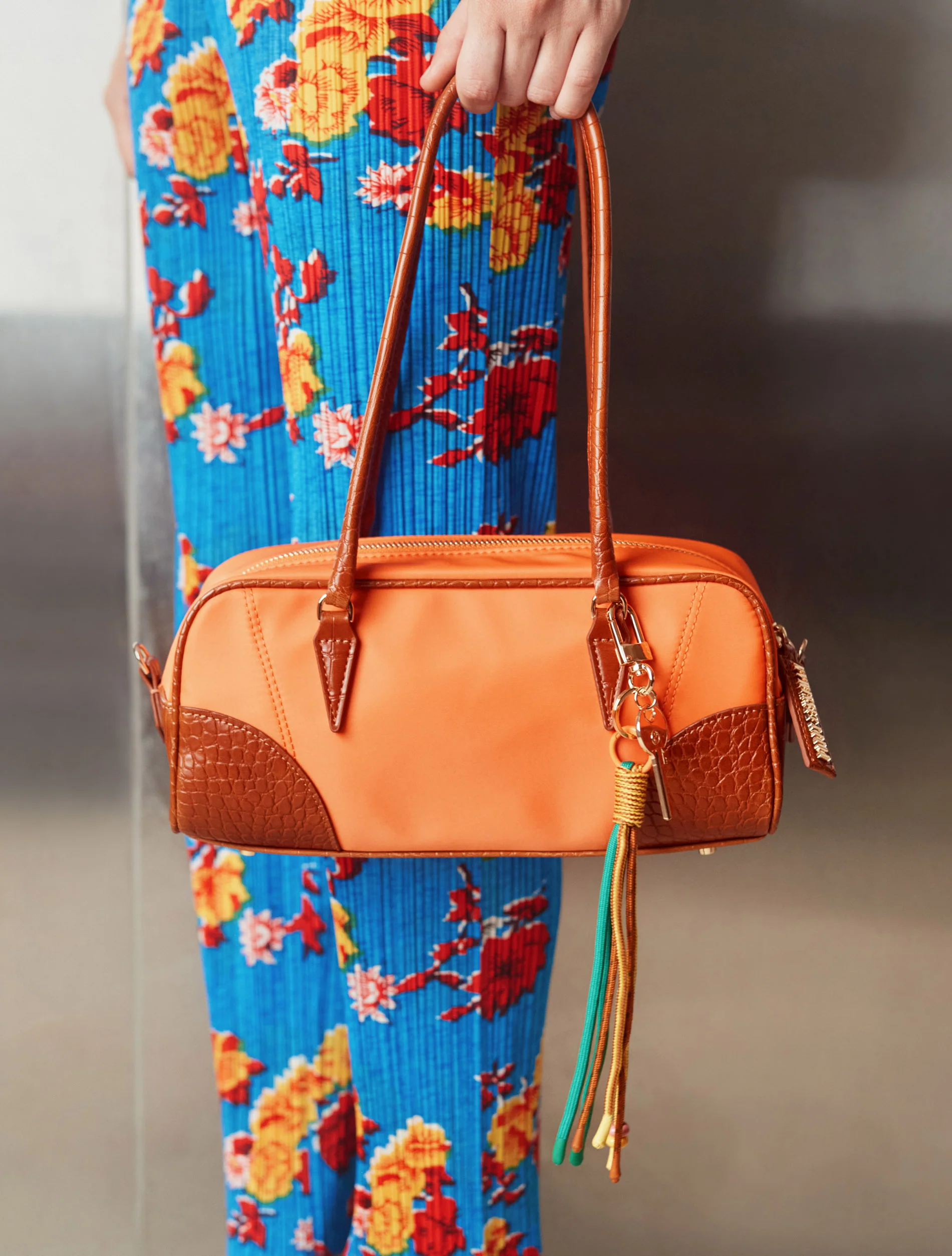 Brisk Barrel Bag - Orange / Tan - Image 9