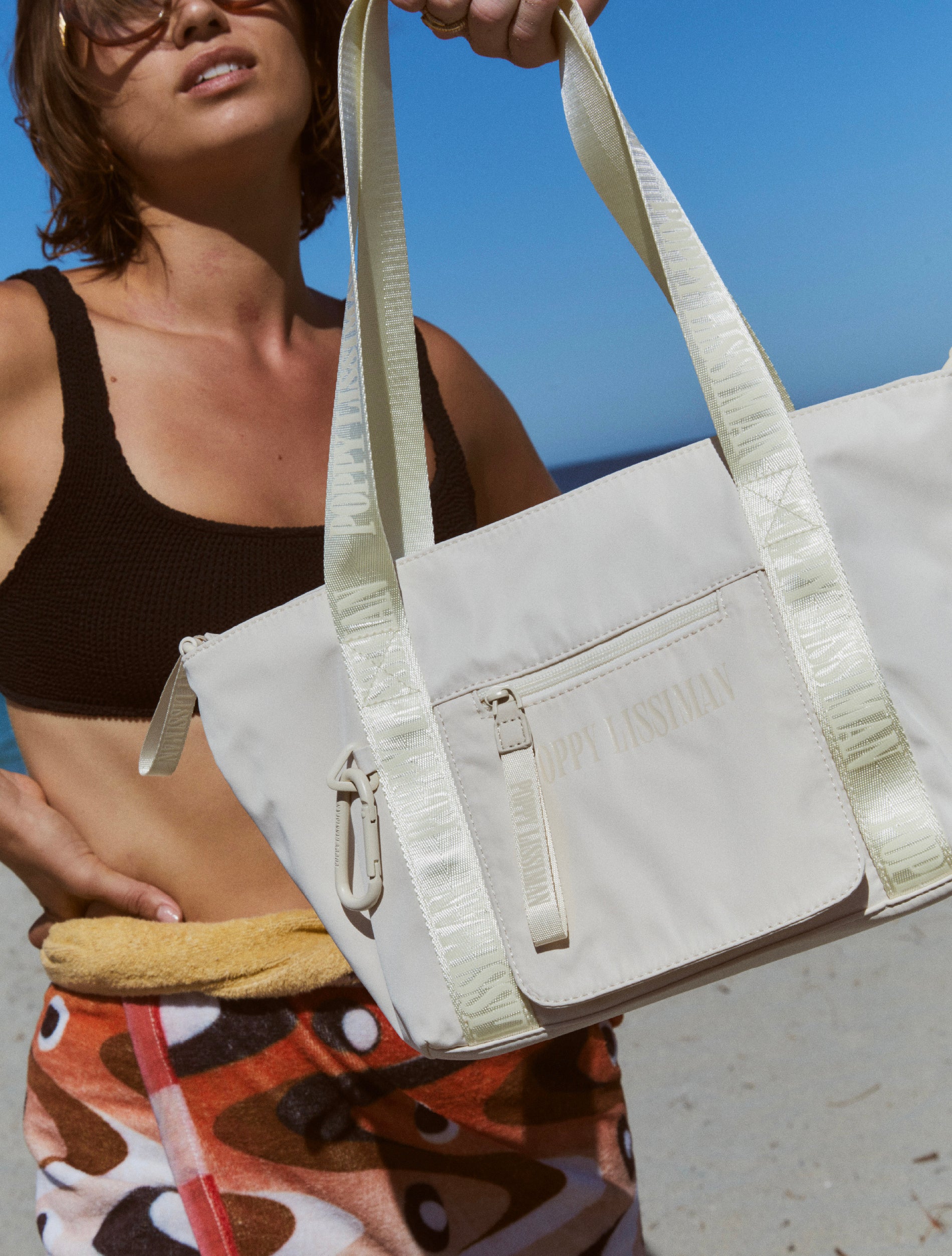 Skutty Flap Small Tote - Blanc - Image 8
